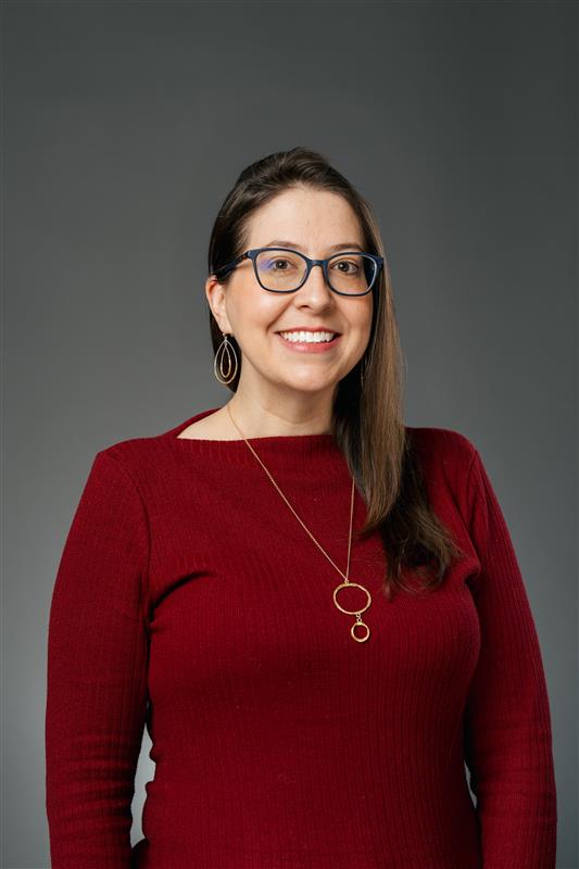 Emily Martis headshot